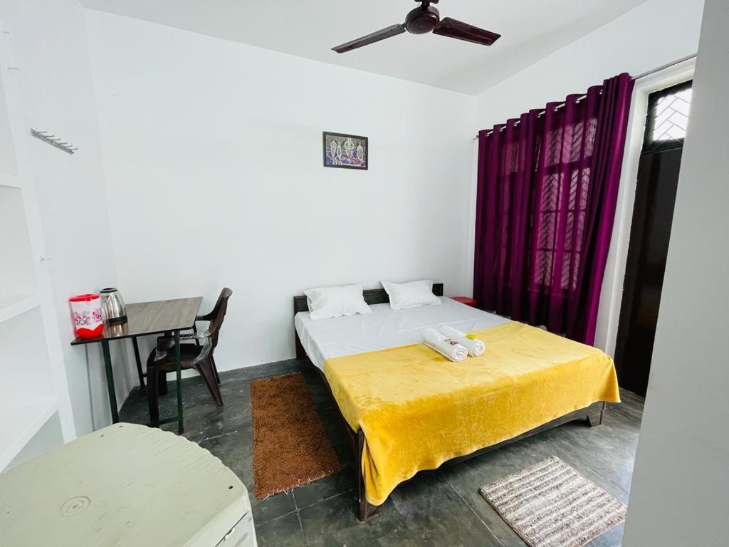Shree Balaji Homestay Ayodhya Buitenkant foto