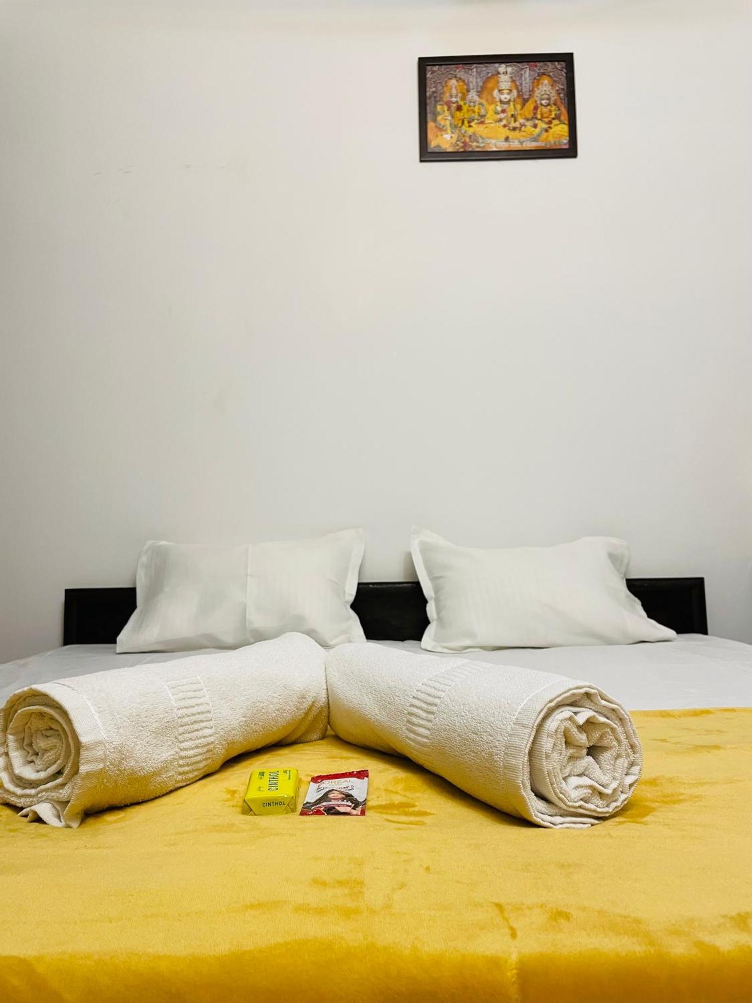 Shree Balaji Homestay Ayodhya Buitenkant foto