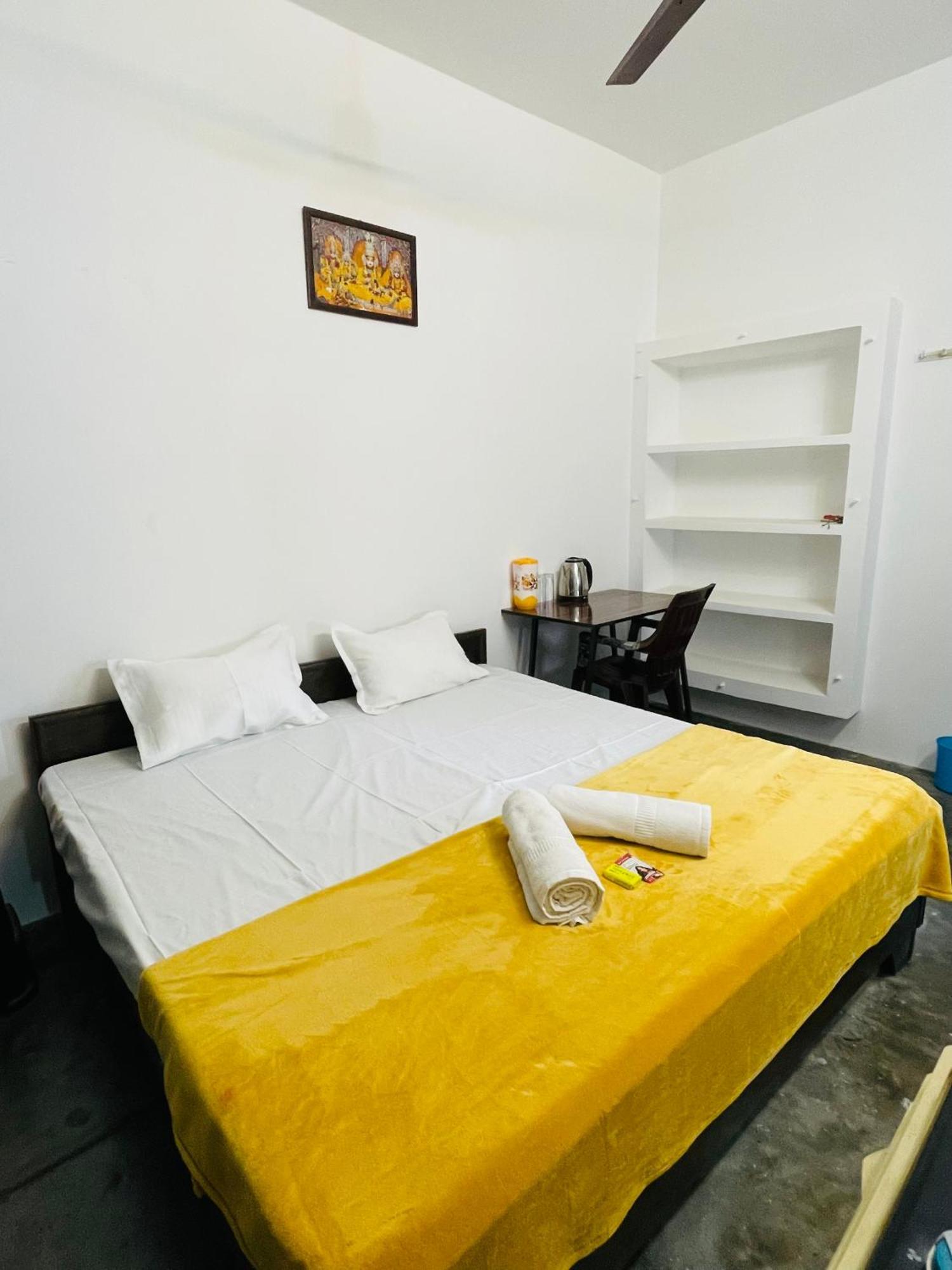 Shree Balaji Homestay Ayodhya Buitenkant foto